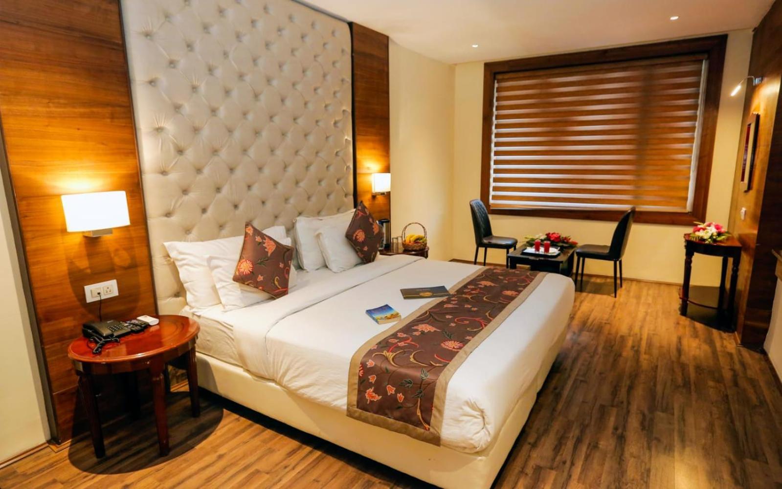 Hotel The Residency Srinagar מראה חיצוני תמונה