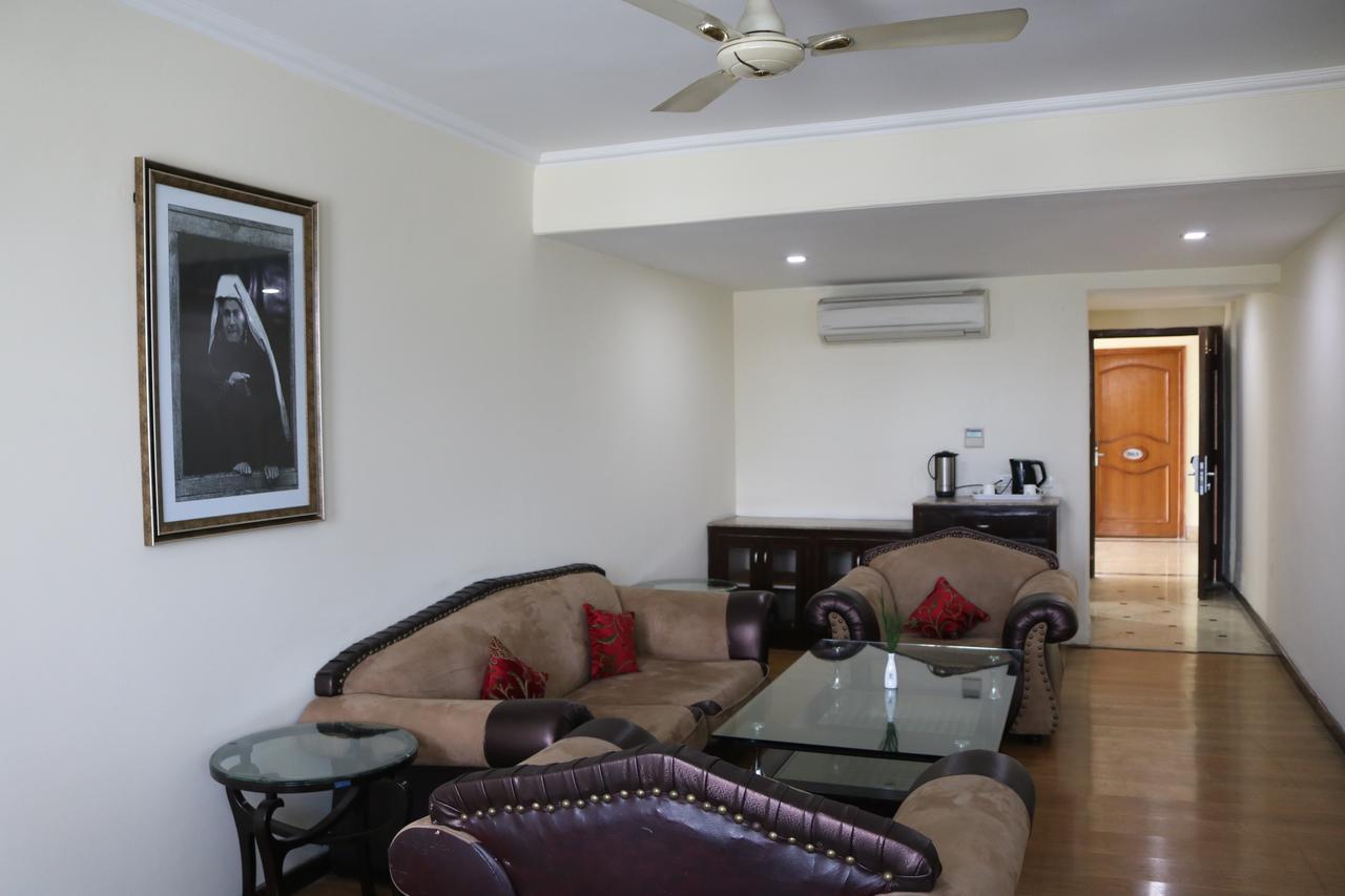 Hotel The Residency Srinagar מראה חיצוני תמונה