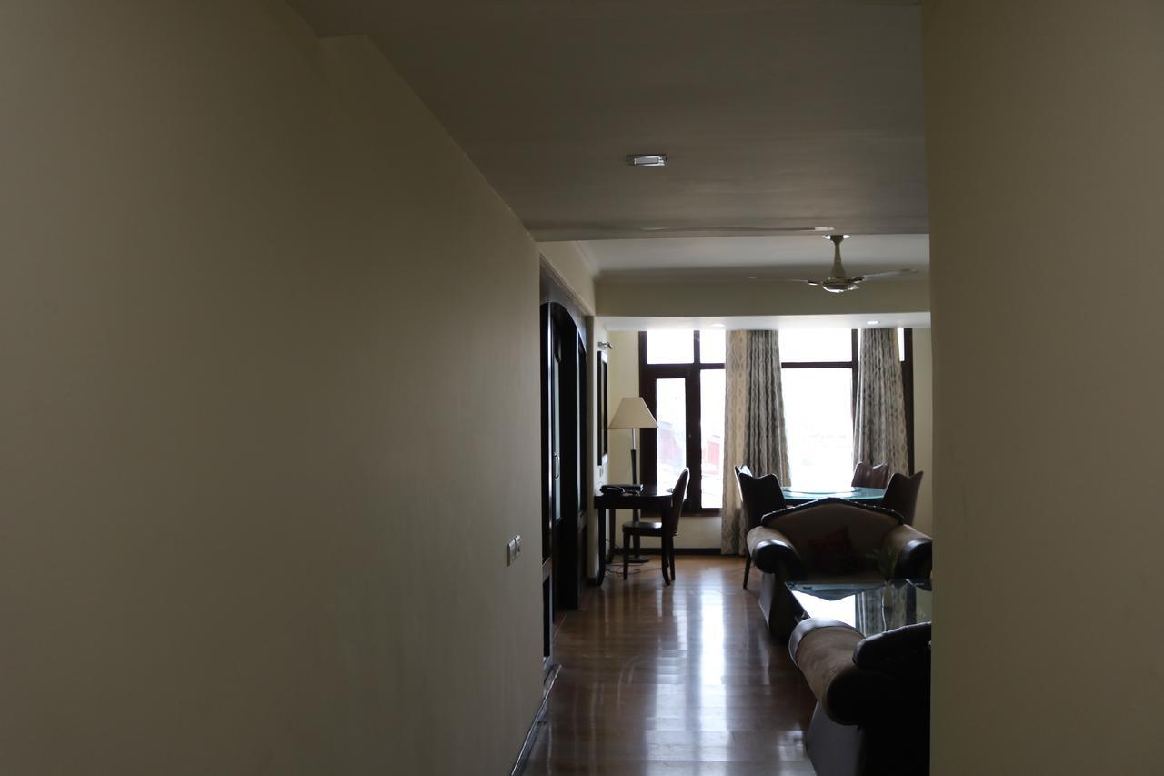 Hotel The Residency Srinagar מראה חיצוני תמונה
