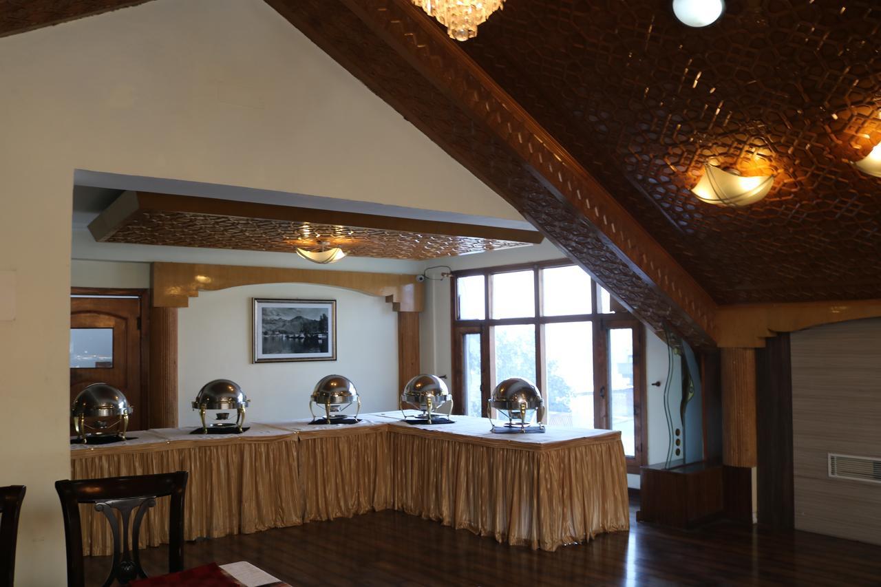 Hotel The Residency Srinagar מראה חיצוני תמונה